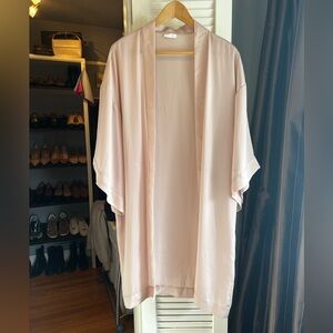 La Mer Robe in Soft Pink